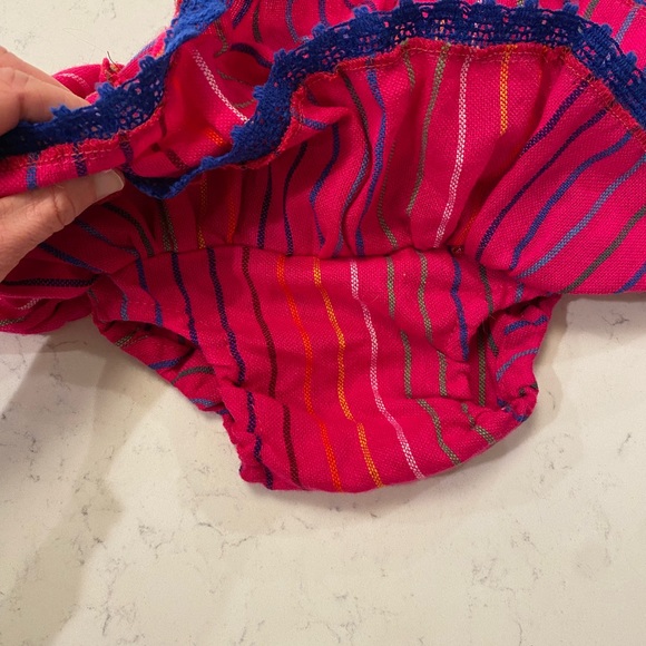 Little girl embroidered shirt and skirt with built-in bloomers - Picture 6 of 7